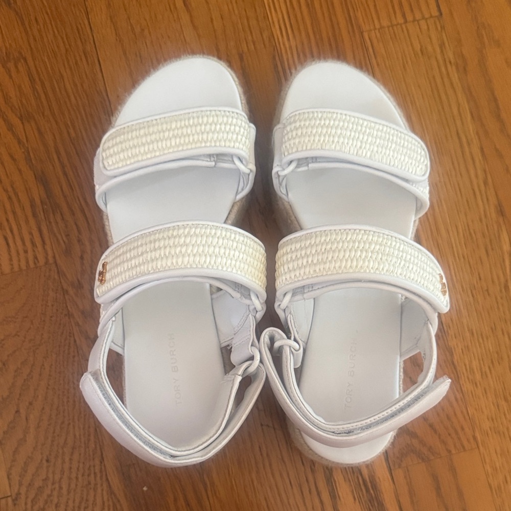 Tory Burch White Sandals with Woven Detail